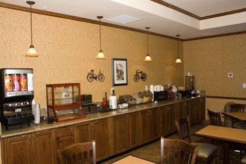 Country & By Radisson, West Near Biltmore 3* Asheville