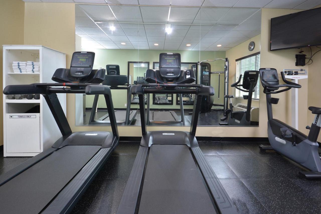Country & By Radisson, West Near Biltmore Hotel 3*